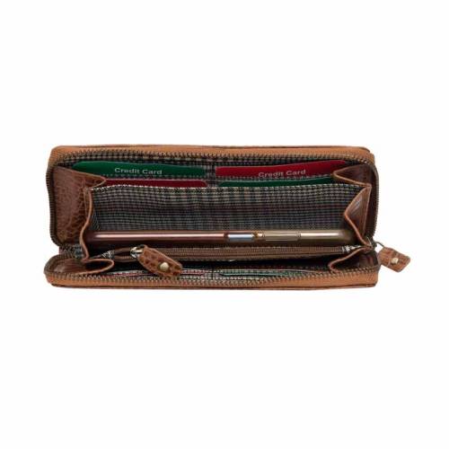Women's Leather Clutches Manufacturers in Newcastle Upon Tyne