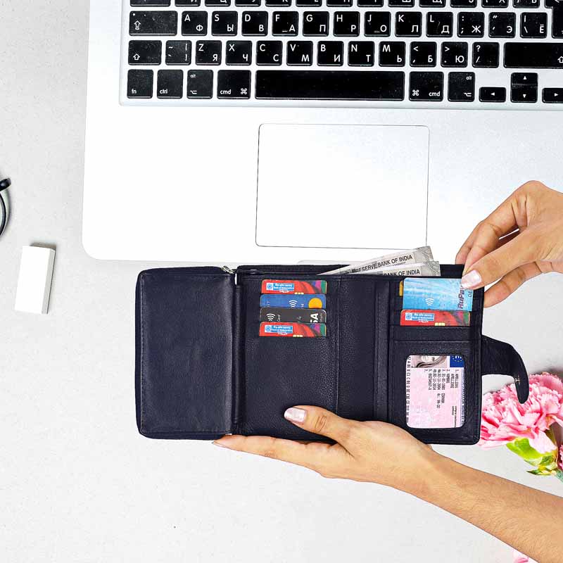 Womens Multi Pocket Wallet